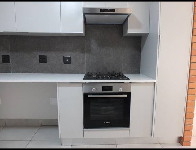 2 BEDROOM APARTMENT FOR SALE IN GEORGE CENTRAL